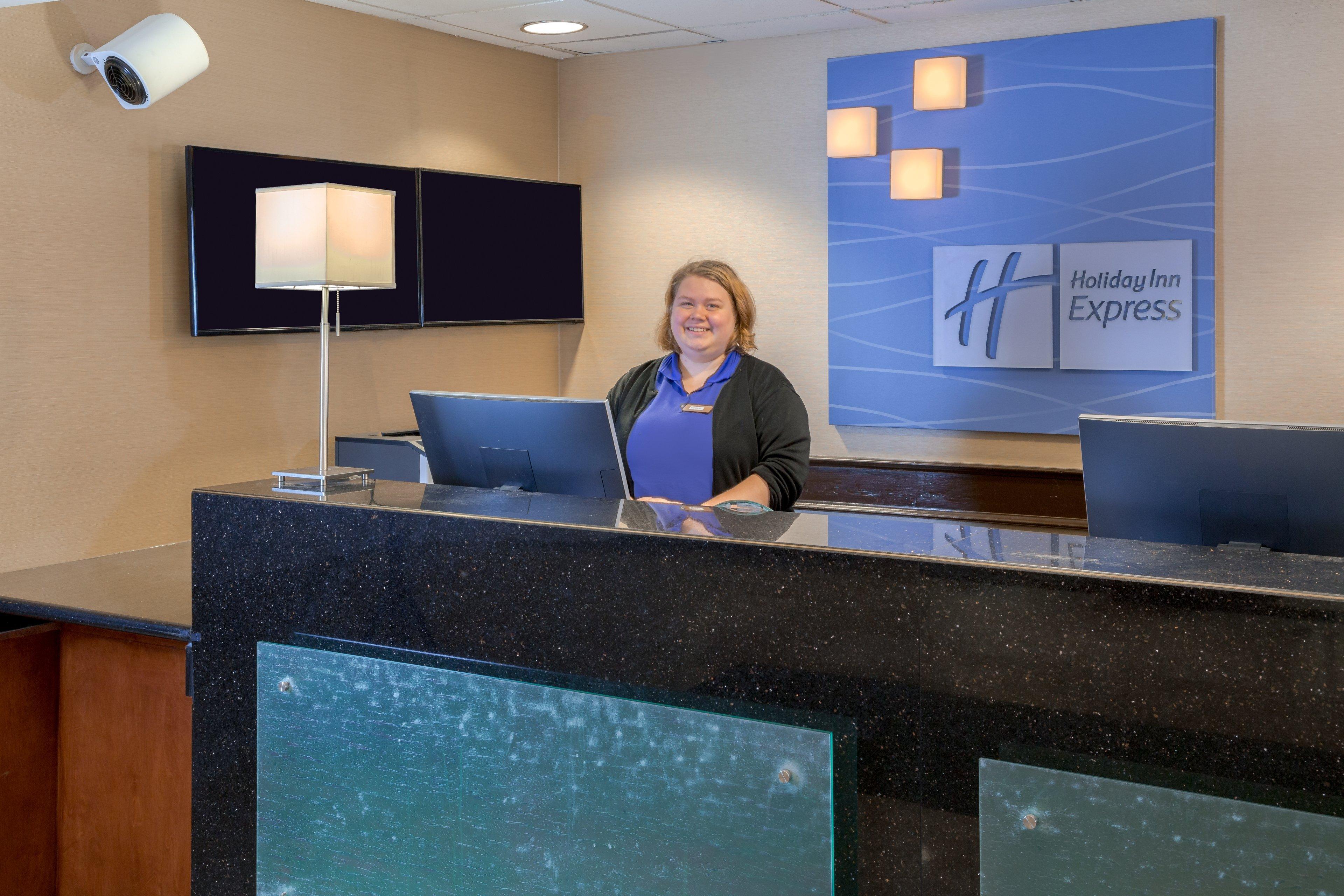 Holiday Inn Express Hotel & Suites Canton By Ihg Εξωτερικό φωτογραφία