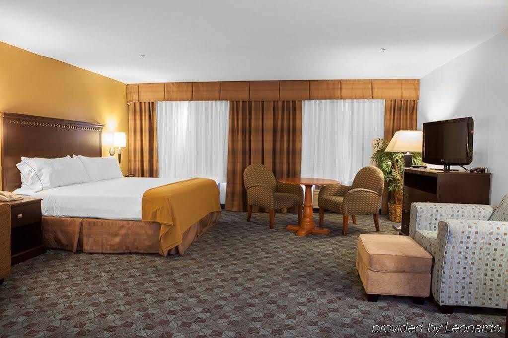Holiday Inn Express Hotel & Suites Canton By Ihg Εξωτερικό φωτογραφία