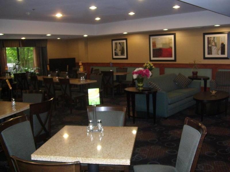 Holiday Inn Express Hotel & Suites Canton By Ihg Εξωτερικό φωτογραφία